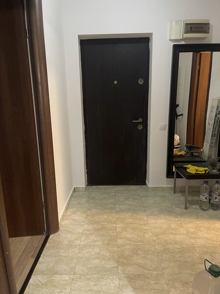 Prelungirea Ghencea, Margelelor, apartament si curte proprie.